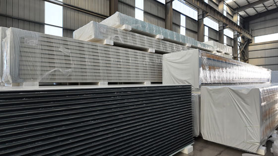 Op maat gemaakte PU sandwichwandpaneel waterdicht energie-constructieoplossingen in verschillende lengtes