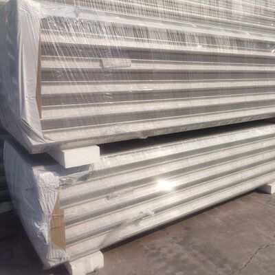 Slimme witte champignonkweekcontainer die ruimte bespaart met modulair ontwerp en aangepaste afmetingen