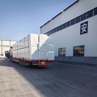 0.4-0.8mm PUR/PIR sandwichpanelen Vuurvast energiebesparend & thermische isolatie 930/1130mm