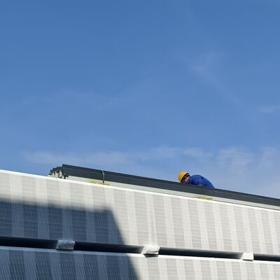 0.4-0.8mm PUR/PIR sandwichpanelen Vuurvast energiebesparend & thermische isolatie 930/1130mm