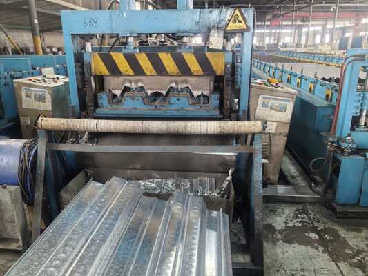 Hoog laadvermogen gegolfd metalen dek met gegalvaniseerd staal en aangepaste lengtes tot 6000 mm